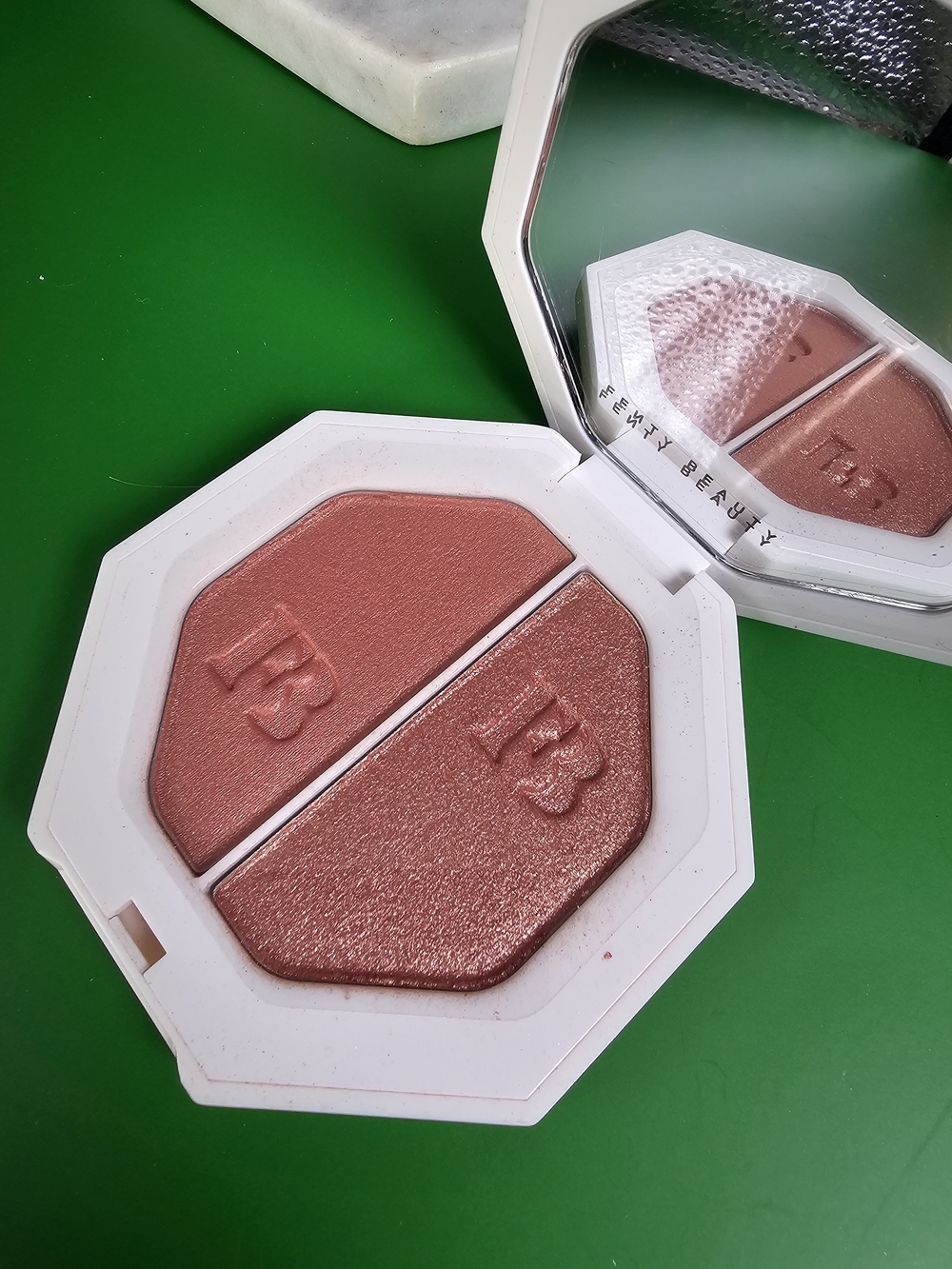 Fenty Beauty Peachy Rose Dual Eyeshadow Duo
